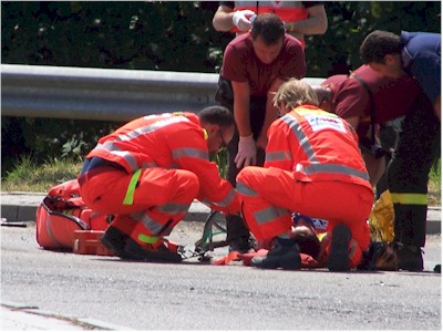 Flash Taranto - Terribile incidente: 2 le persone morte e 3 i feriti.