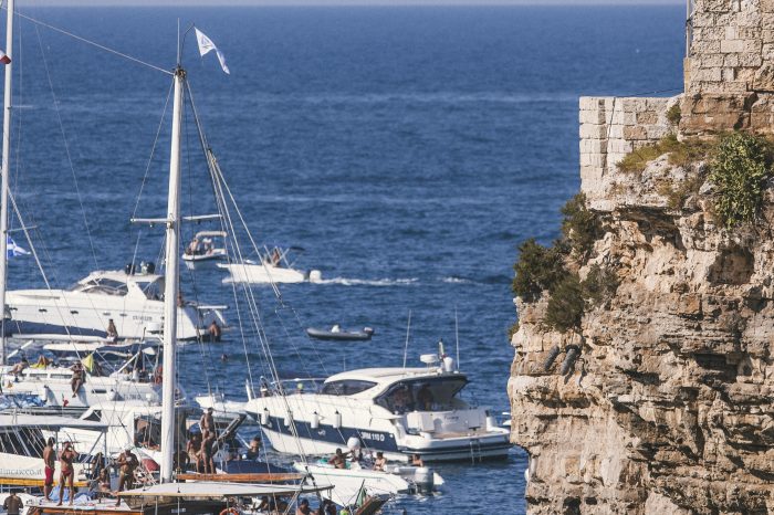 Polignano a Mare: Red Bull Cliff Diving World Series 2021 torna