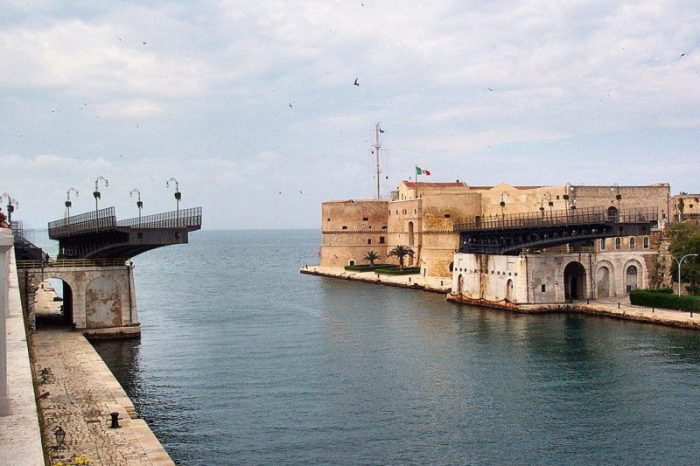 Taranto - Apertura straordinaria del Ponte Girevole: orario e giorno previsto.