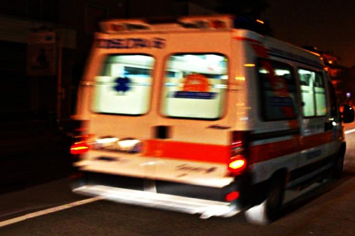 Bari - Frontale tra due auto in Viale Europa, in coma un bambino di 8 anni. Feriti altri minori