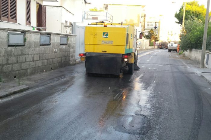 Taranto - AMIU: intervento straordinario di pulizia delle strade.