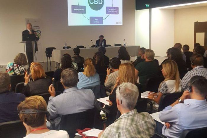 Bari/Lecce - La proposta di Emiliano:" Avviare nel Salento la produzione di cannabis per uso terapeutico"