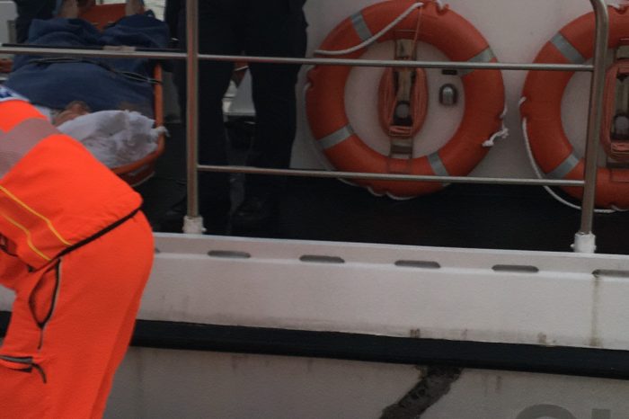 Brindisi- Si sente male a bordo della nave passeggeri, soccorso al largo delle coste