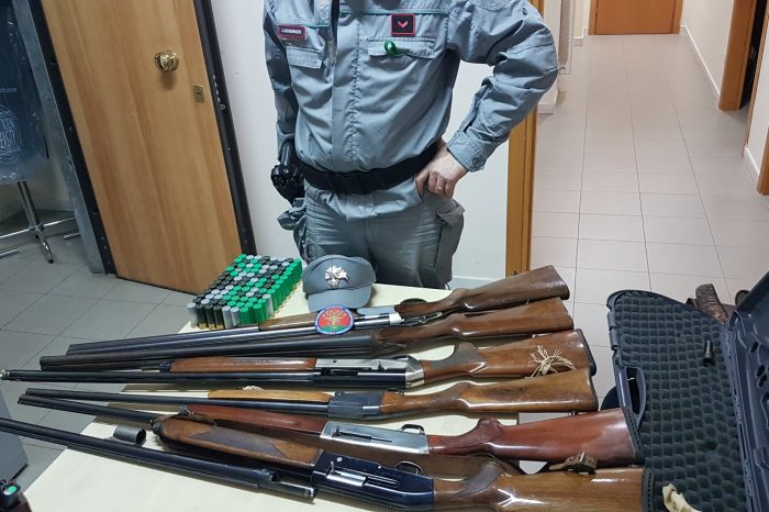 Brindisi- Controlli antibracconaggio; un cacciatore denunciato e sei fucili sequestrati