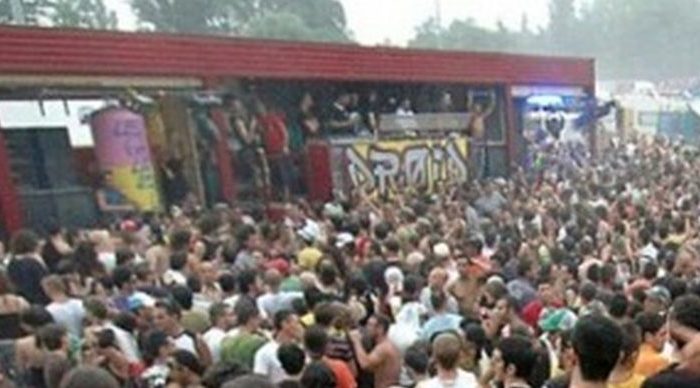 Brindisi- Carabinieri piombano in Rave Party non autorizzato, scattano denunce