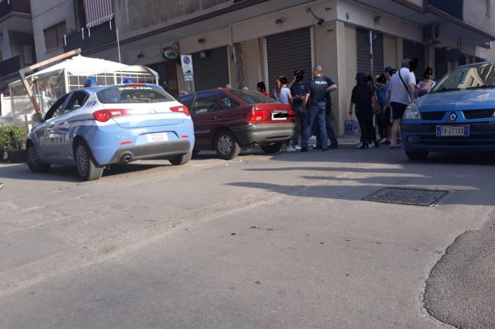 Taranto - Cliente del bar si scaglia senza motivo contro i presenti: 3 persone finiscono all'ospedale