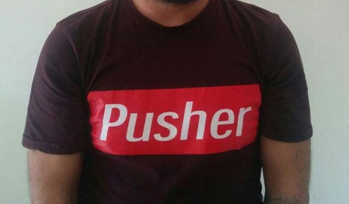 Brindisi - In giro con la maglietta "pusher", arrestato dai Carabinieri