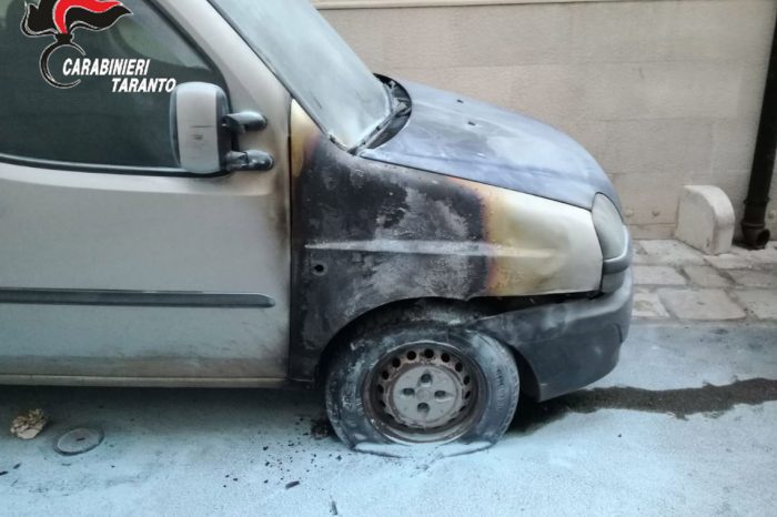 Taranto - Litigano e gli manda a fuoco l'auto: arrestato 61enne