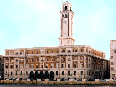 Bari - La Città metropolitana candida a finanziamento 70 progetti per l’adeguamento sismico degli istituti scolastici