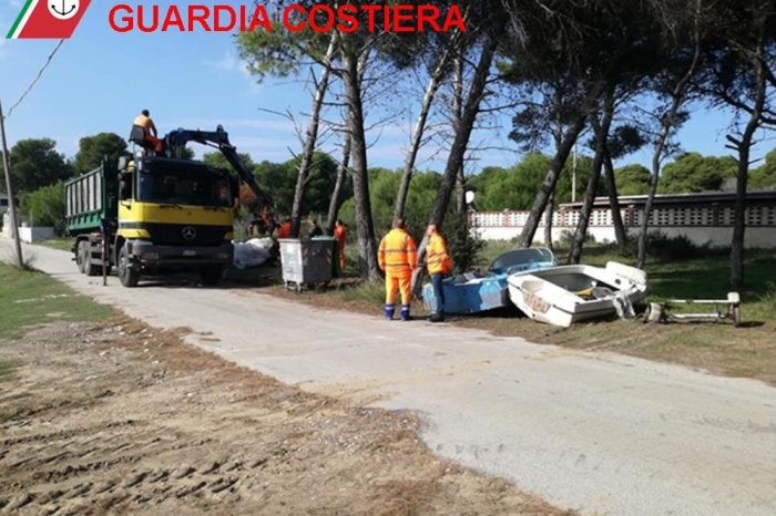 Taranto - "Lido Azzurro": Operazione di sgombero della Guardia Costiera | FOTO