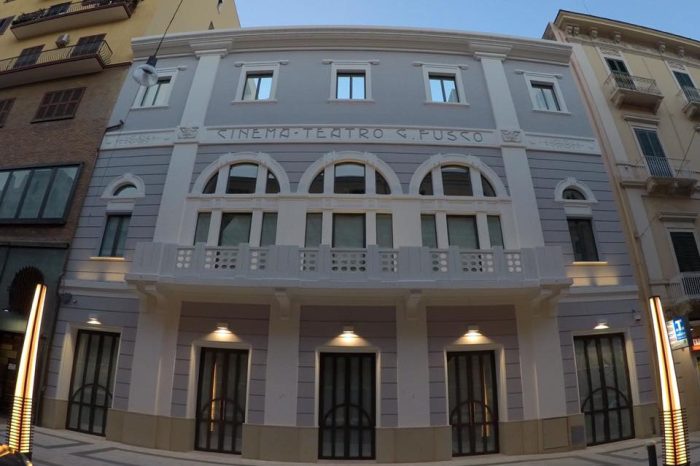 Taranto - Al teatro Fusco un laboratorio teatrale gratuito organizzato dal comune