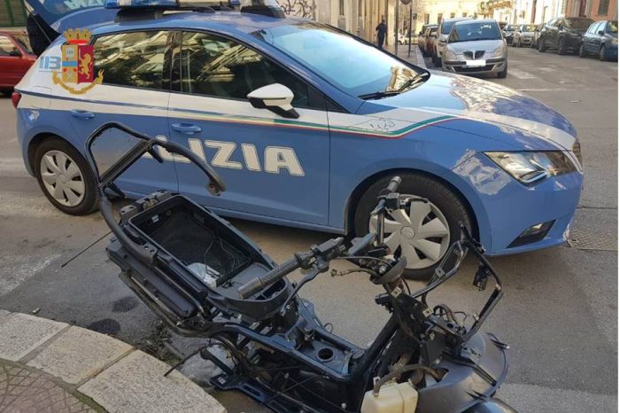 Taranto - Ritrovata dalla polizia la carcassa di un motociclo oggetto di furto