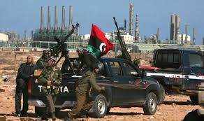 Libia: nuovi  bombardamenti su Tripoli. Le truppe di Haftar vicine alla capitale
