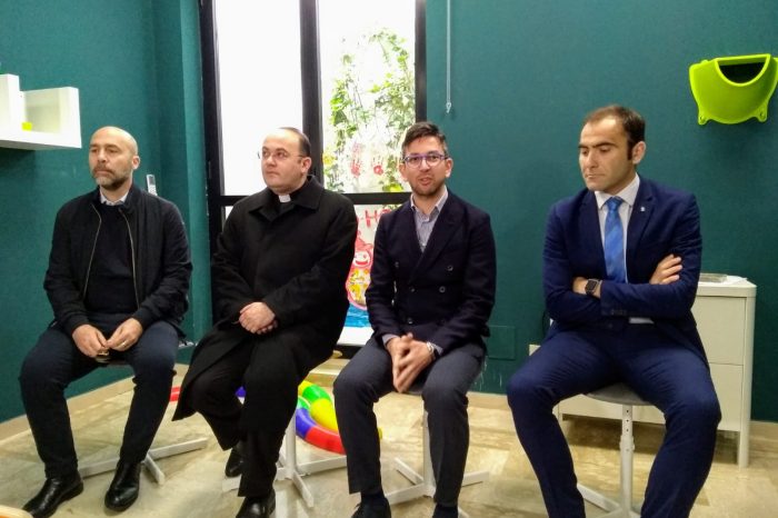 Taranto - Autismo, presentato progetto di solidarietà: borse di cura ABC per famiglie in difficoltà