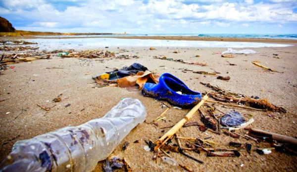 Spiagge pulite, Regione delibera 4 milioni di euro per la rimozione dei rifiuti dalle aree costiere