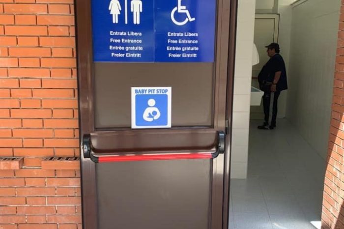 Taranto - Villa "Peripato": il Comune provvede a rendere agibili i bagni pubblici