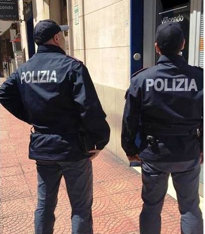 Taranto - Controlli della polizia a 14 attività commerciali: sanzioni per 50mila euro