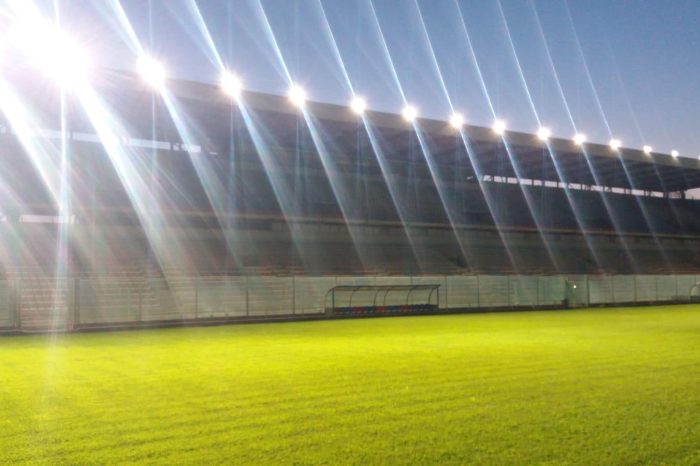 Taranto - Stadio Iacovone: continuano a ritmo incessante gli interventi sul campo B