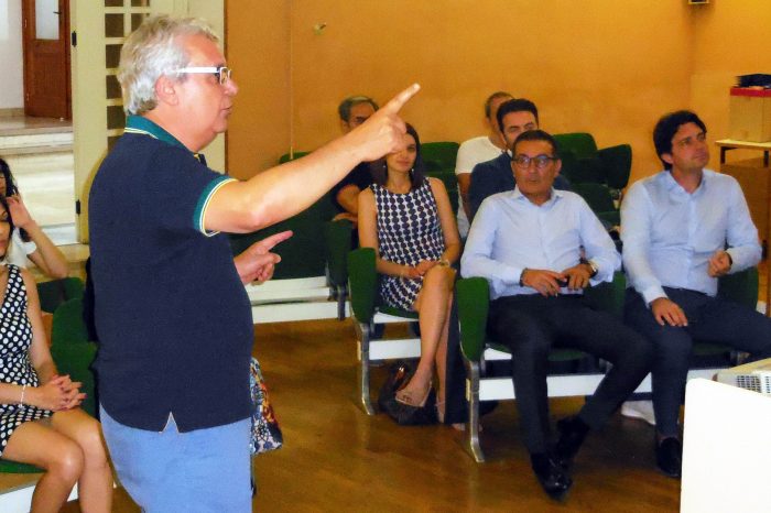 Taranto - Presentato il segretariato sociale “I diritti del debitore“, un nuovo aiuto contro l’usura e il racket