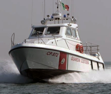 Imbarcazione da diporto in difficoltà: operazione di soccorso della Capitaneria di Porto di Barletta