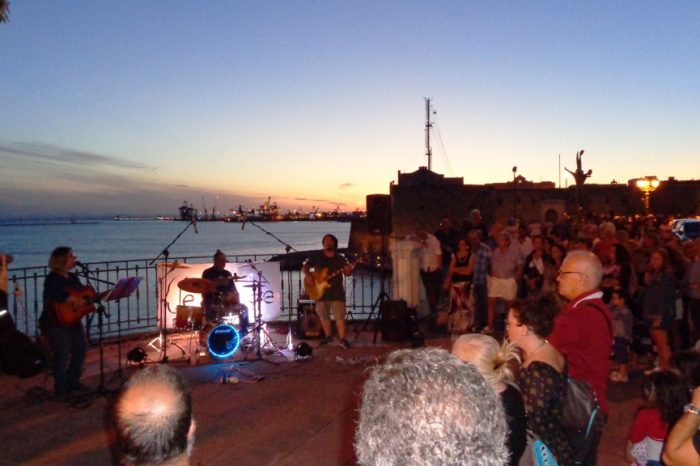 Taranto - "Concerti Lungo il Mare": gran finale a ritmo di surf rock