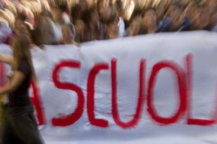 Taranto - Cobas scuola, indetto sciopero per il clima