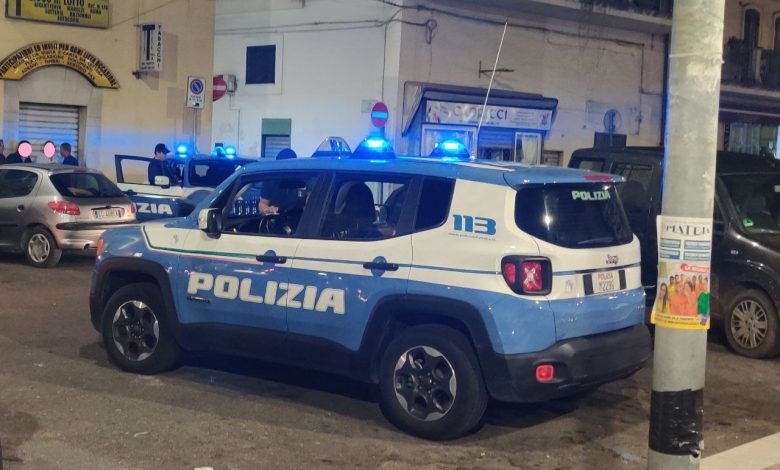 Pattuglia della Polizia di Stato durante un intervento su strada provinciale a San Severo