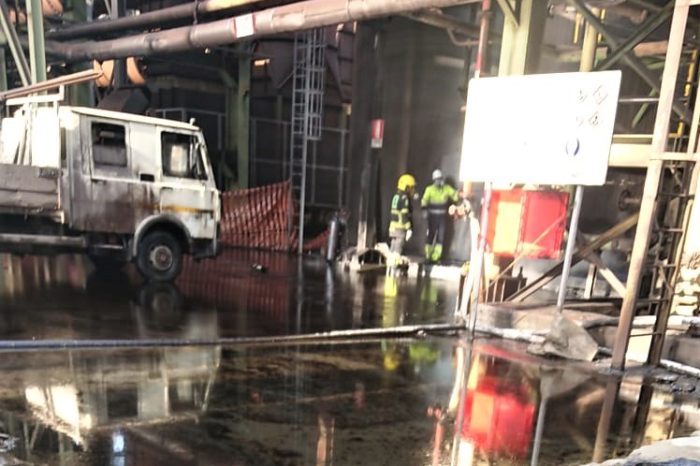 Taranto - Arcelor, USB denuncia: "Rottura di una tubazione, sversamento di catrame nelle fognature"
