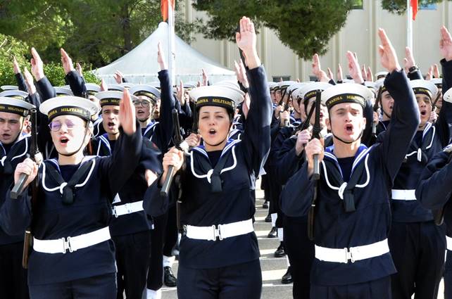 Taranto - Marina militare: giuramento dei 423 volontari in ferma prefissata annuale