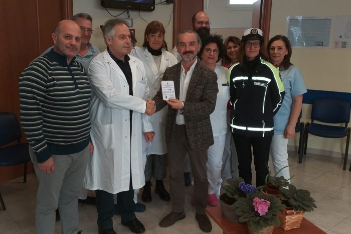 Taranto - Consegnati sette pass per la sosta gratuita ai donatori di sangue