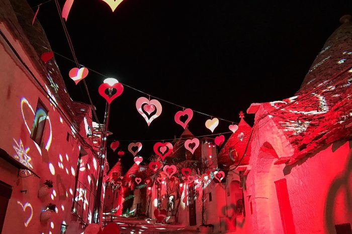 Bari - "AlbeLOVEbello", videomapping per festeggiare San Valentino