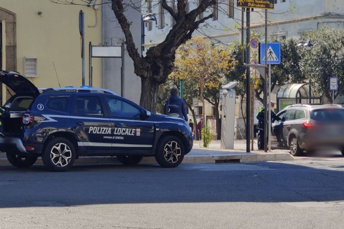 Taranto - Polizia locale: a Ginosa controllate oltre 700 attività commerciali