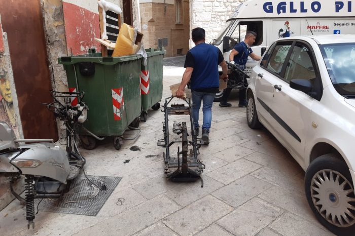 Taranto/Polizia Locale al setaccio di auto senza RCA e veicoli abbandonati