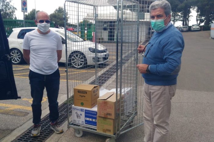 Taranto - Donazione di mascherine, guanti e igienizzanti al "Moscati"