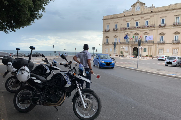 Taranto: Prescrizioni anti-Covid, la Polizia Locale impegnata a far rispettare Dpcm e ordinanze sindacali