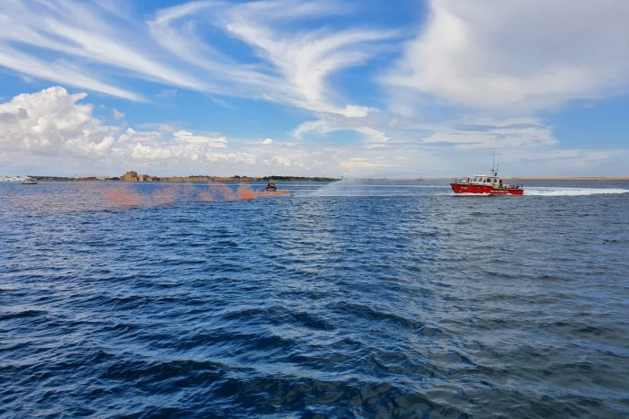 Brindisi: Esercitazione in mare con simulato soccorso aeromarittimo della Guardia Costiera e Capitaneria di Porto
