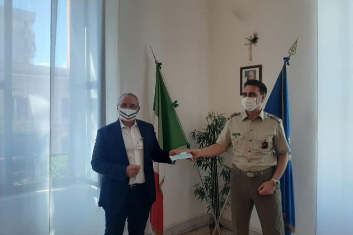 Puglia: L'Associazione Angeli Senza Frontiere dona mascherine al Comando Militare Esercito "Puglia"
