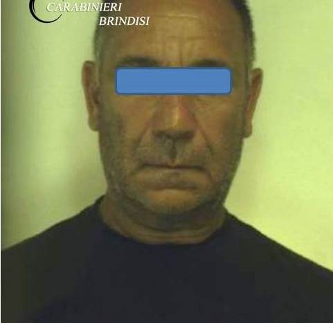 Brindisi: Trovato in possesso di 200 grammi di eroina, 12 grammi di cocaina e 1210 € in contanti, arrestato