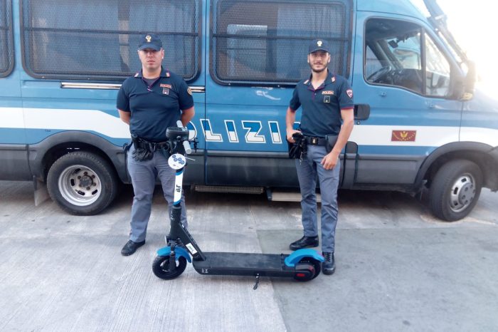 Bari: Trovati due monopattini asportati in danno della società fornitrice del servizio di Sharing Mobility