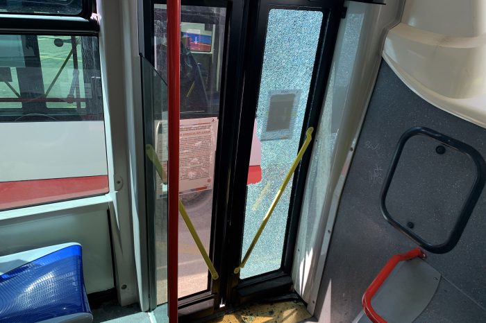 Taranto: Gravi atti vandalici contro autobus di Kyma Mobilità Amat
