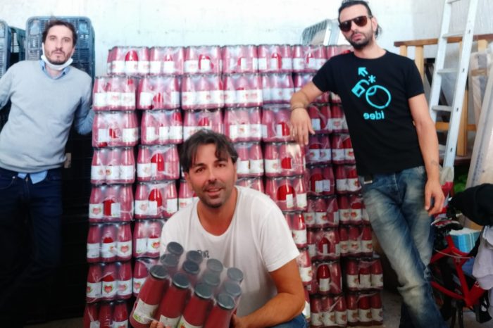 Coldiretti Puglia: "con il caro energia, la bottiglia costa più della pummarola"