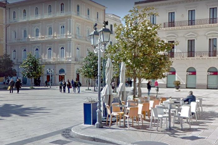 Taranto, più suolo pubblico gratuito per le attività commerciali