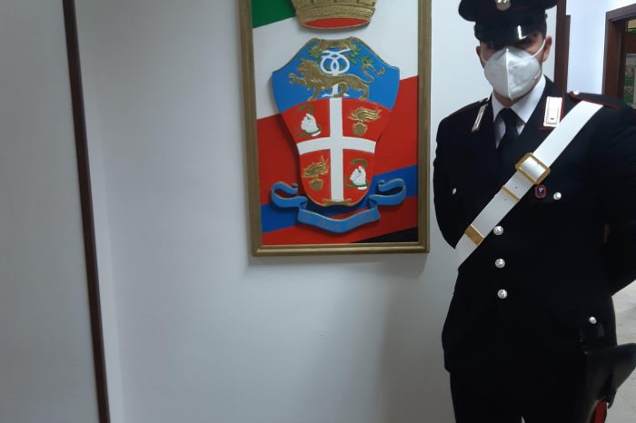 Manduria (TA): Giovane pusher arrestato dai Carabinieri
