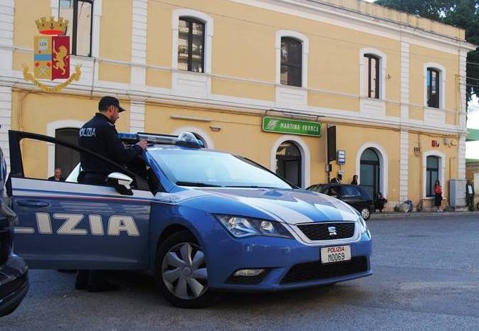 Martina Franca: Sorpreso a rubare un’auto: fermato e denunciato dalla Polizia di Stato 