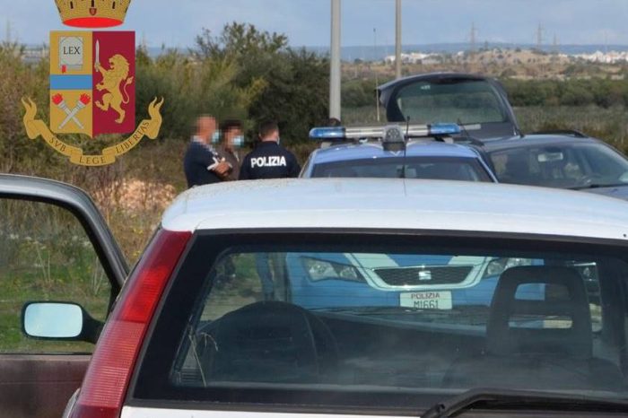 Taranto: Trovato cadavere in auto, indaga la Polizia