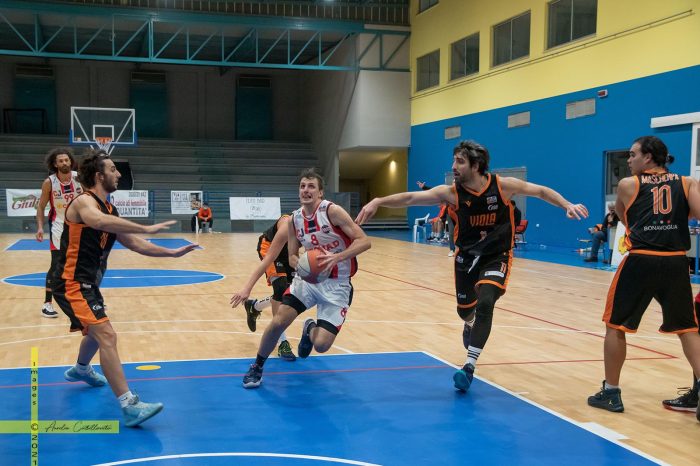 Basket - A Monopoli arriva l’ottava vittoria consecutiva per il Cus Jonico