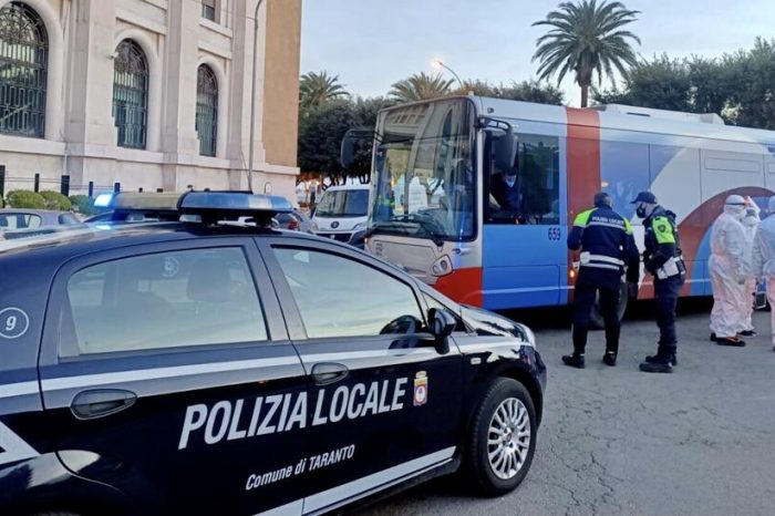Taranto - Tragedia nel pomeriggio, autobus travolge e uccide una donna