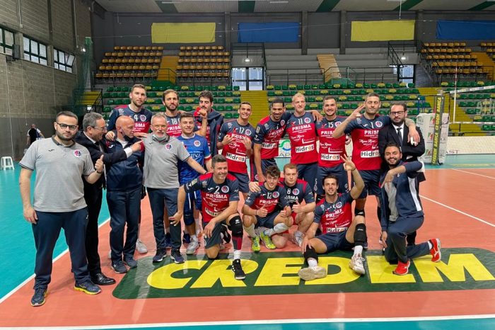 Volley - Derby di Puglia ancora rossoblù, la Prisma vince 3-0 a Castellana