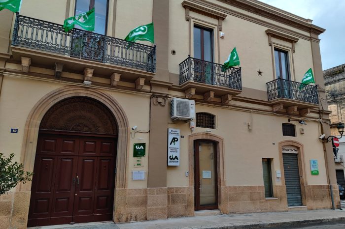 Castellaneta - Anziani costretti a spostarsi a Ginosa per i vaccini