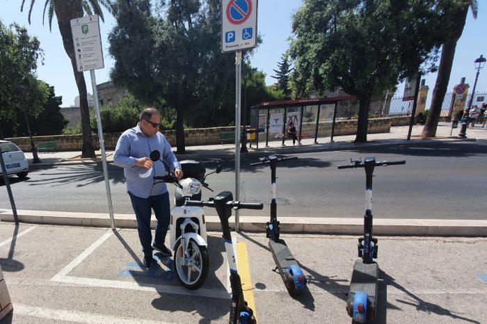 Taranto: dopo i monopattini, arrivano gli scooter elettrici